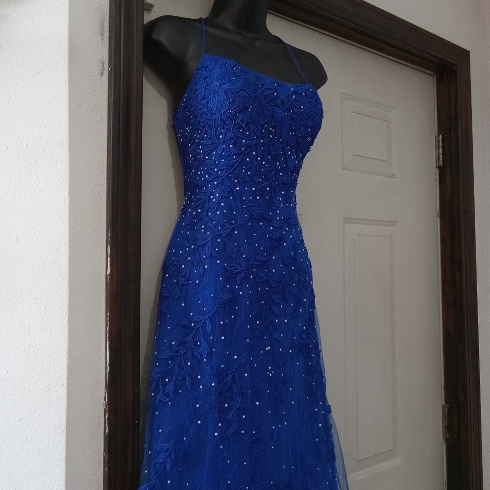 Prom dress size 4.